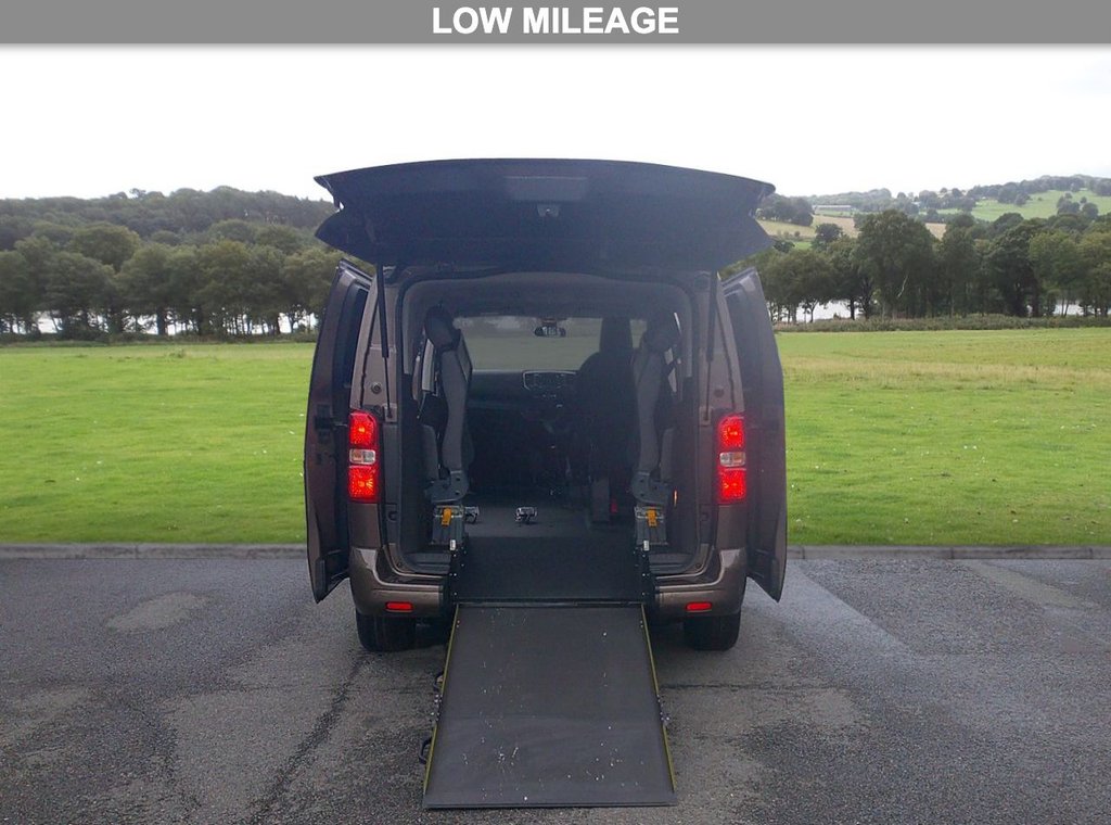 Used Peugeot Traveller 2021 for sale - 76647204: Photo 2