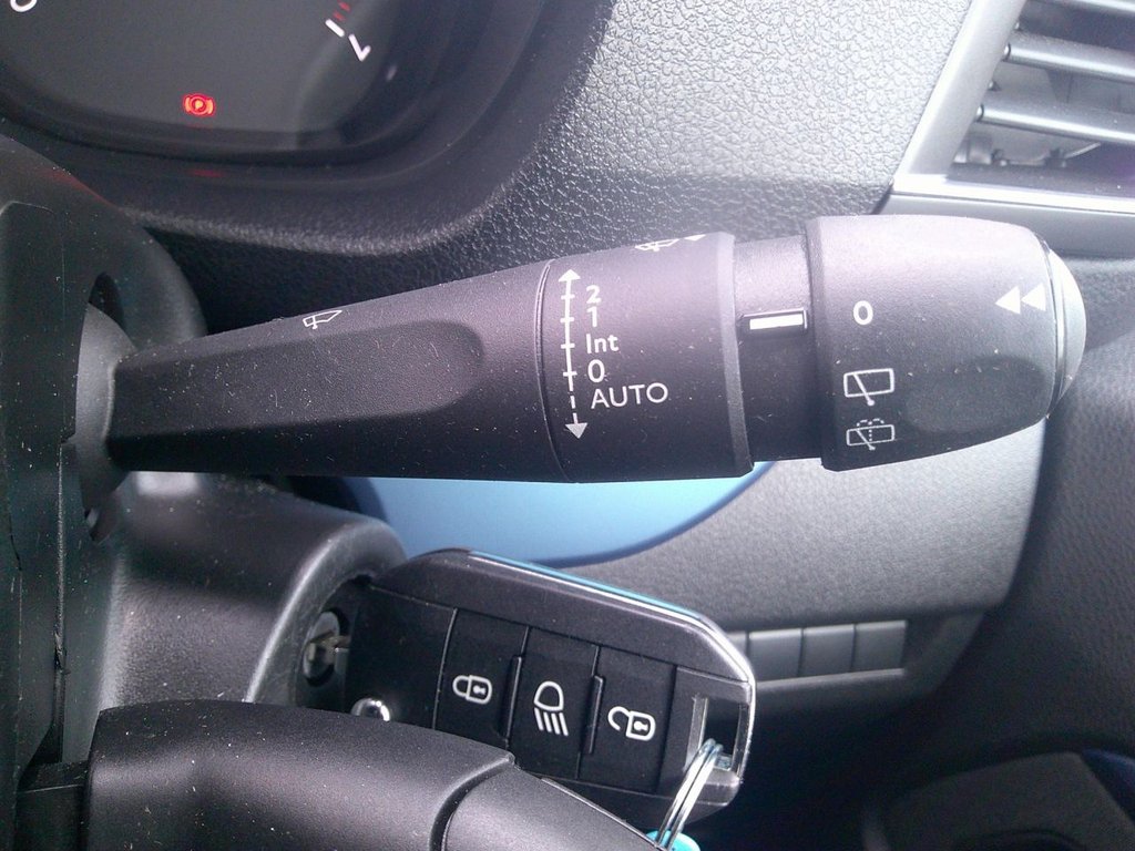 Used Peugeot Traveller 2021 for sale - 76647204: Photo 23