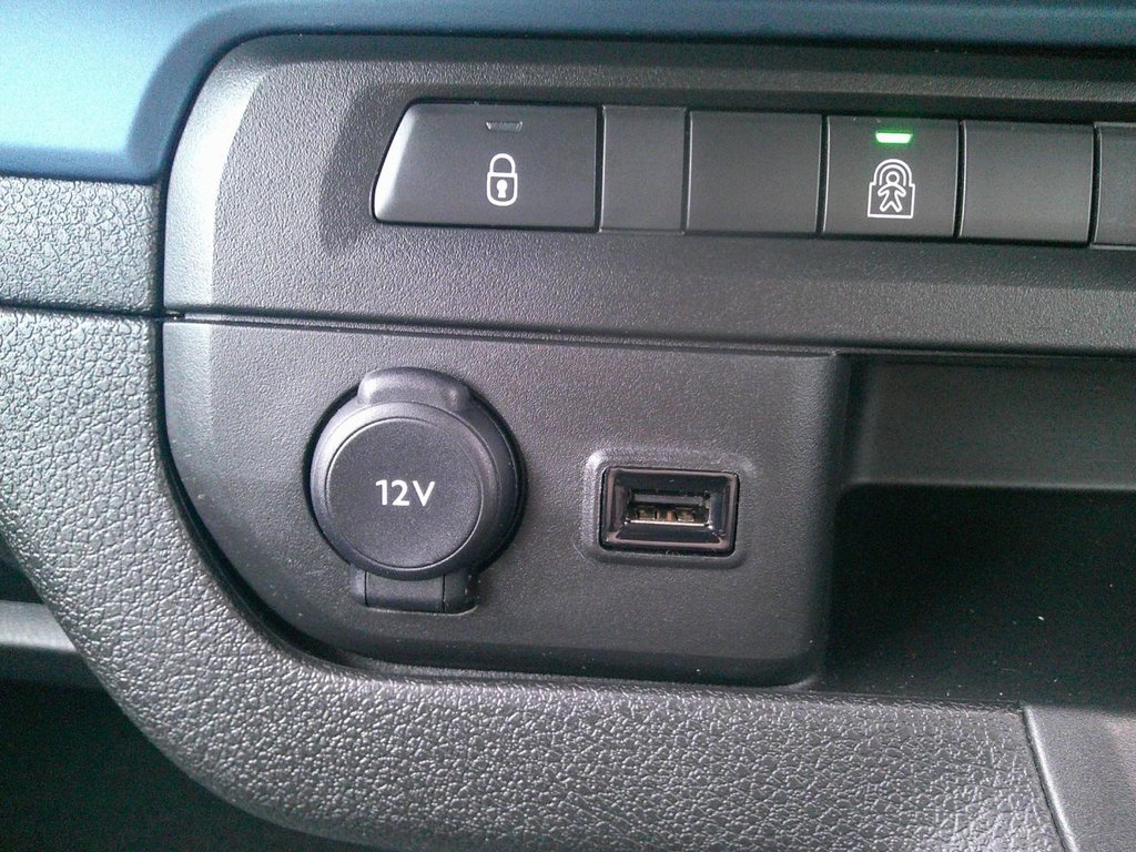 Used Peugeot Traveller 2021 for sale - 76647204: Photo 25