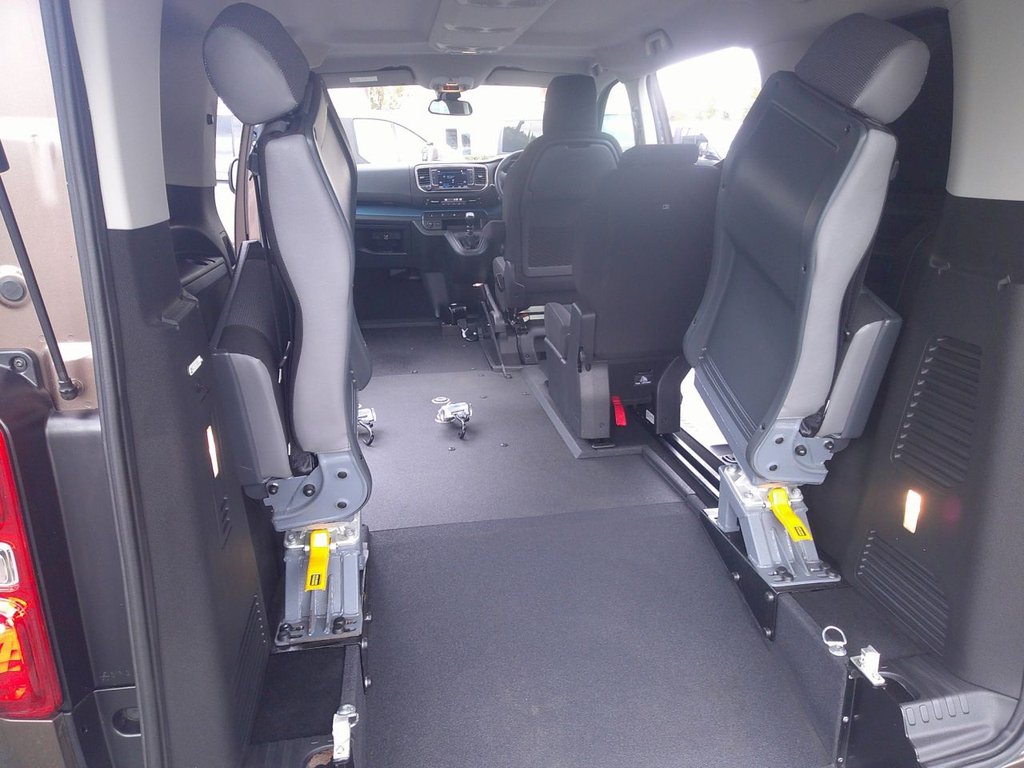 Used Peugeot Traveller 2021 for sale - 76647204: Photo 7