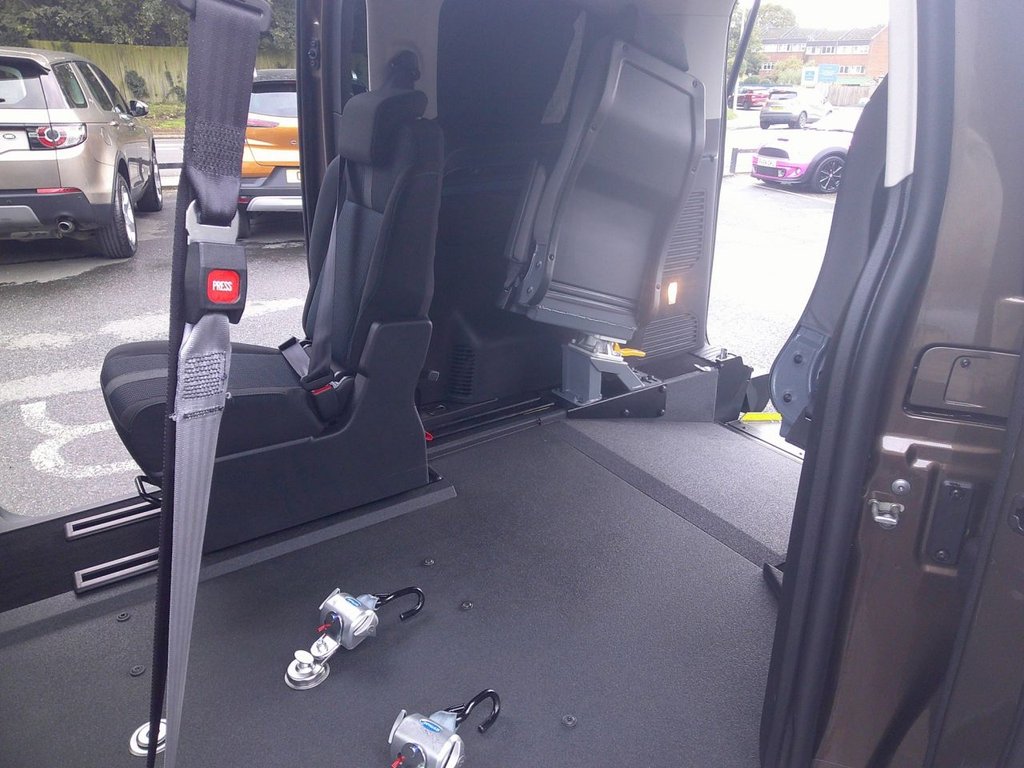 Used Peugeot Traveller 2021 for sale - 76647204: Photo 8