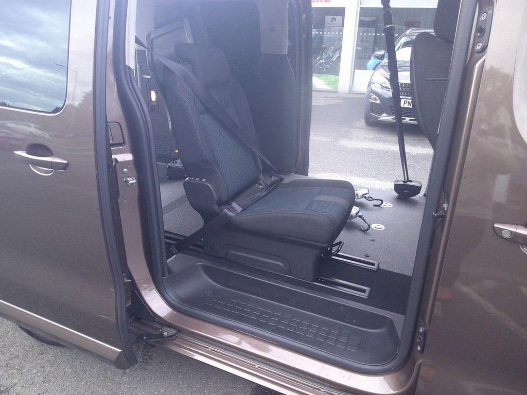 Used Peugeot Traveller 2021 for sale - 76647204: Photo 9