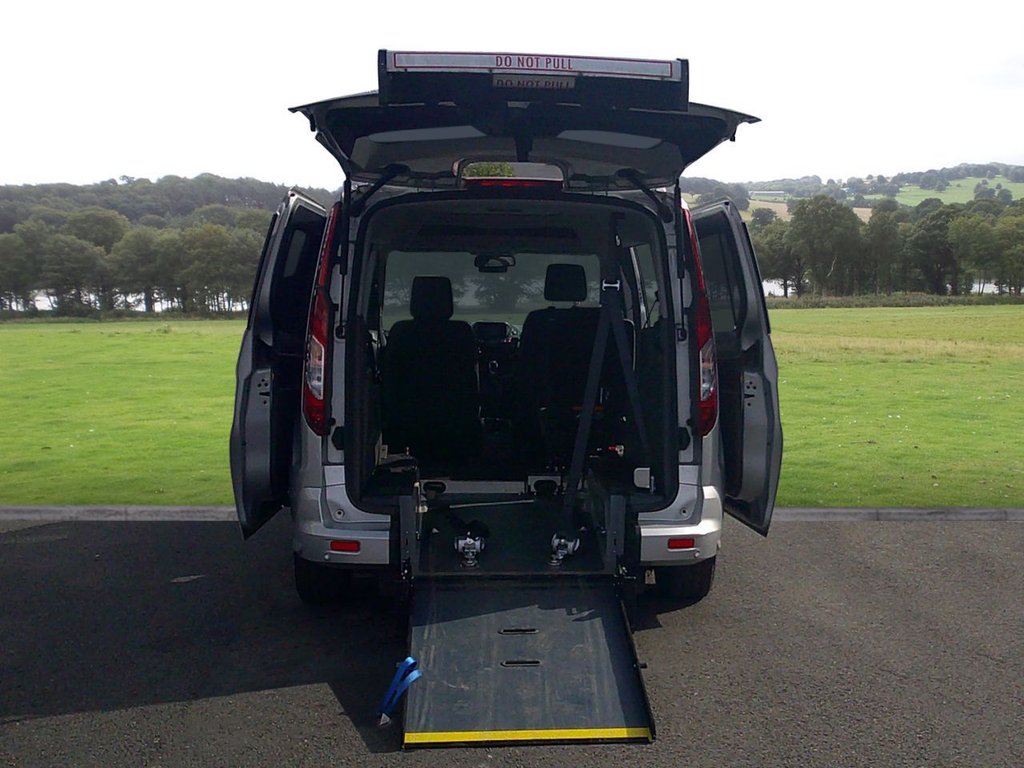 Used Ford Grand Tourneo Connect 2021 for sale - 76647208: Photo 2