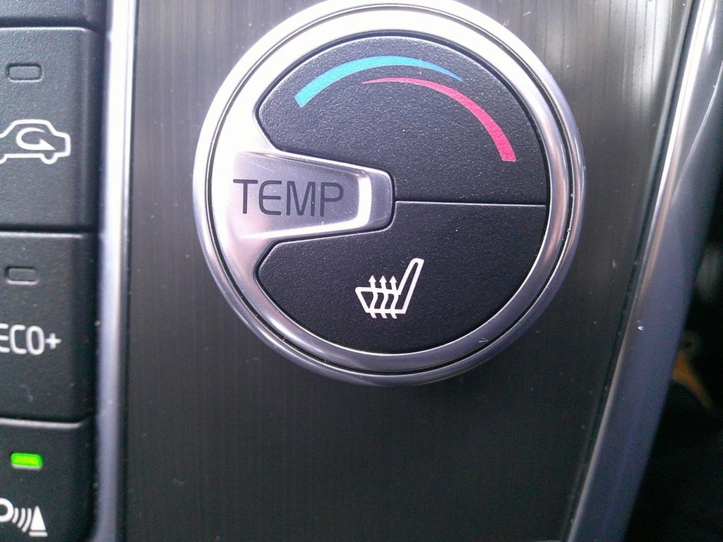 Used Volvo XC60 2015 for sale - 77250011: Photo 15