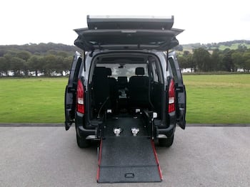 Used Peugeot Rifter 2023 for sale - 79598800: Photo