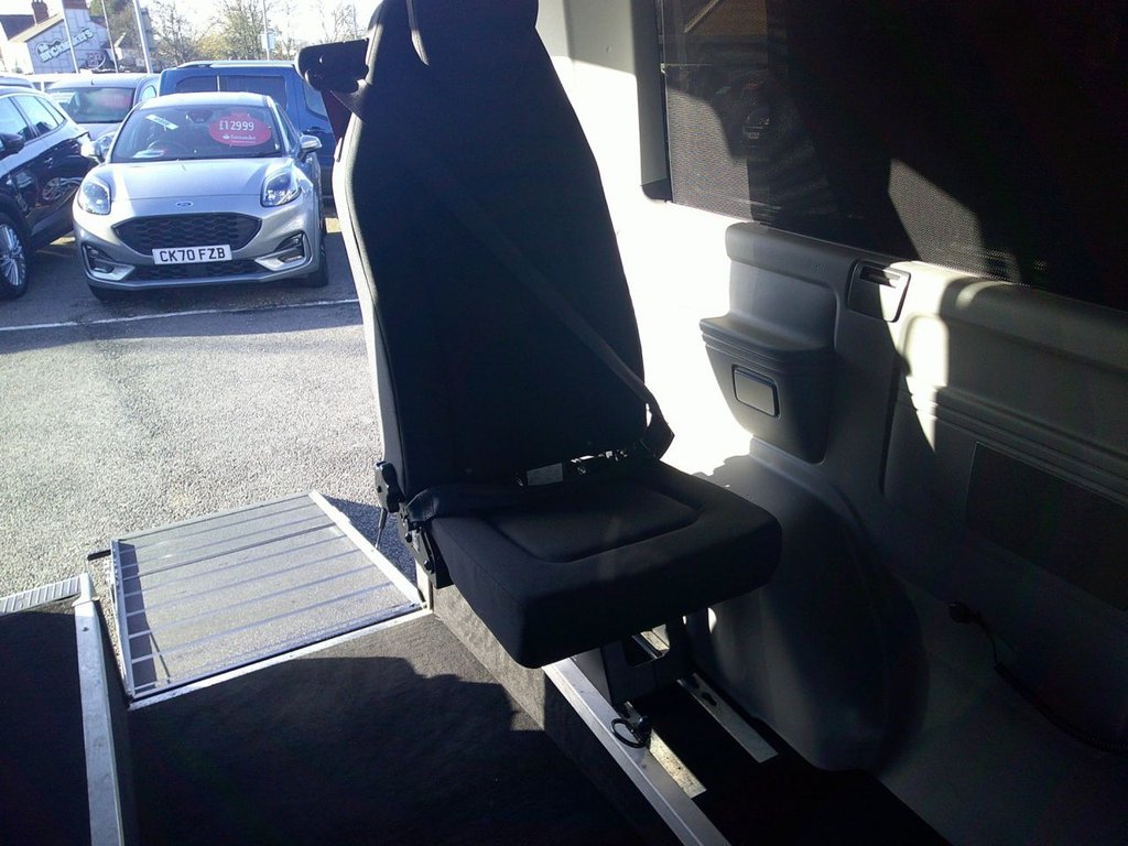 Used Volkswagen Transporter Shuttle 2020 for sale - 77007112: Photo 8