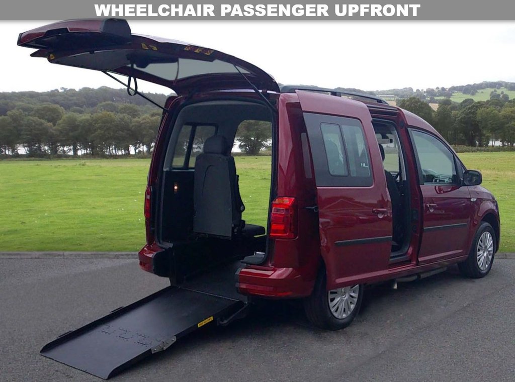 Used Volkswagen Caddy Maxi Life 2019 for sale - 76647190: Photo 1