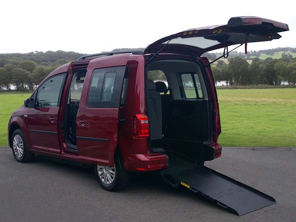 Used Volkswagen Caddy Maxi Life 2019 for sale - 76647190: Photo 2
