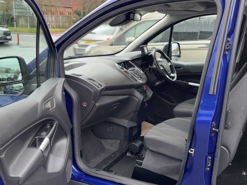 Used Ford Grand Tourneo Connect 2019 for sale - 77498624: Photo 14