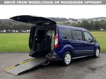 Used Ford Grand Tourneo Connect 2019 for sale - 77498624: Photo