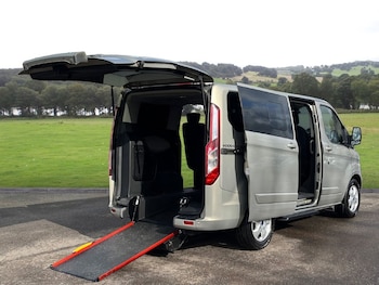 Used Ford Tourneo Custom 2018 for sale - 77835684: Photo