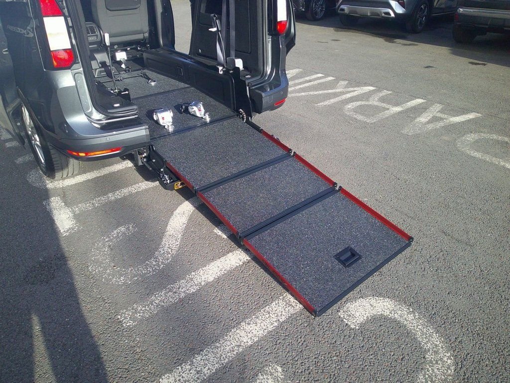 Used Ford Tourneo Connect 2024 for sale - 77976340: Photo 6