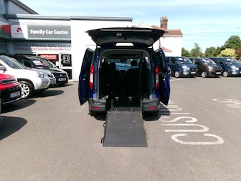 Used Ford Grand Tourneo Connect 2019 for sale - 78975032: Photo