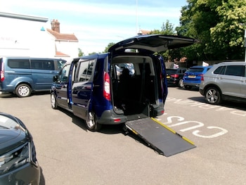 Used Ford Grand Tourneo Connect 2019 for sale - 78975032: Photo