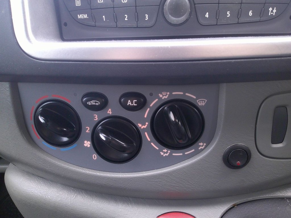 Used Vauxhall Vivaro 2013 for sale - 76647223: Photo 13