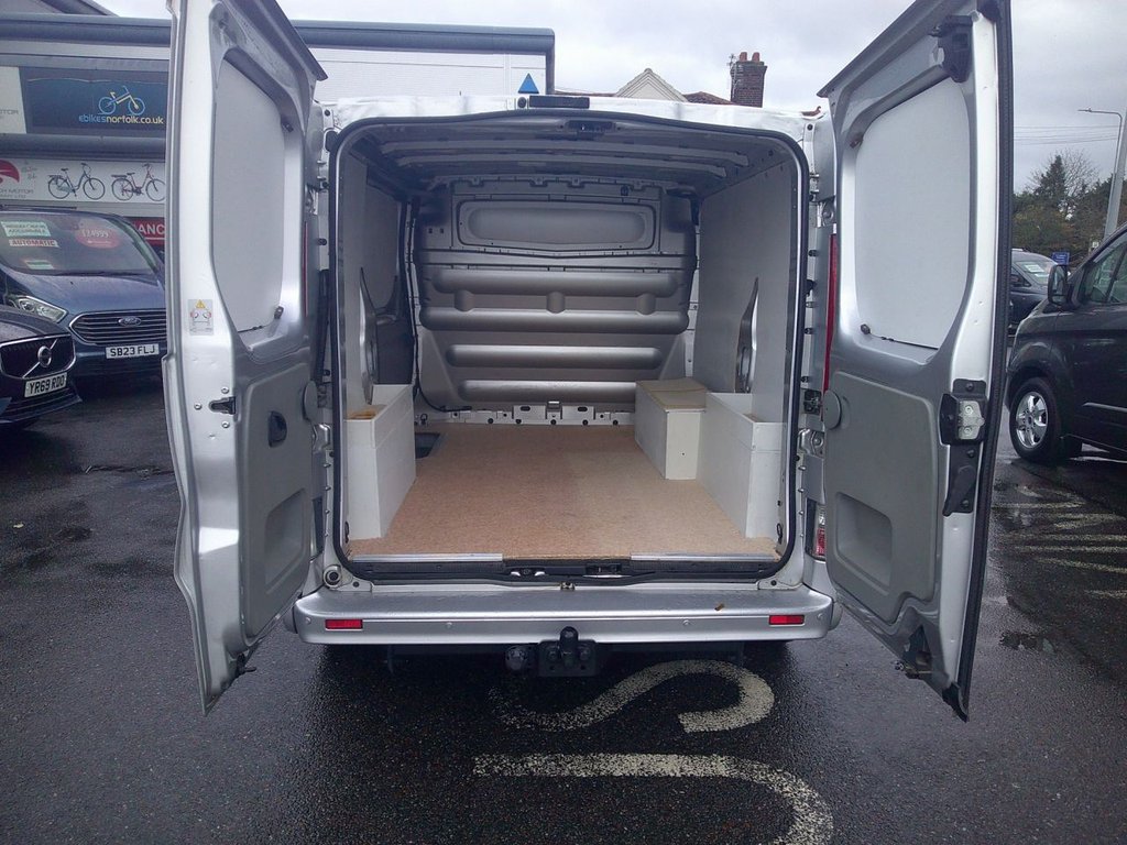 Used Vauxhall Vivaro 2013 for sale - 76647223: Photo 6