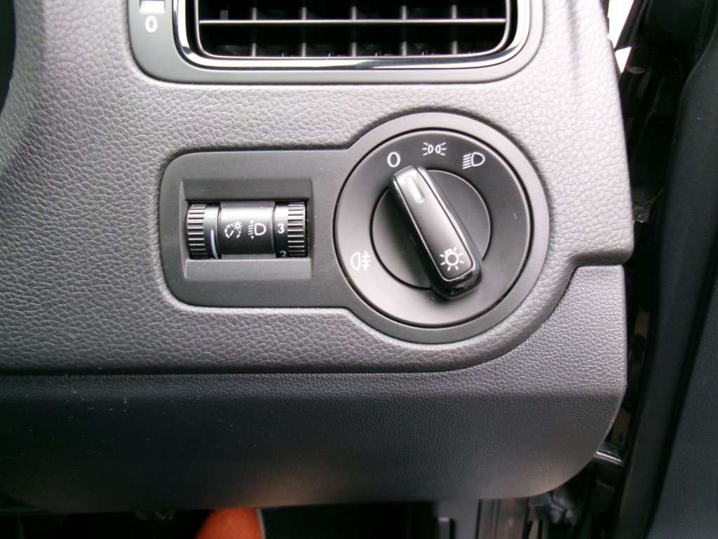 Used Volkswagen Polo 2013 for sale - 77692580: Photo 11