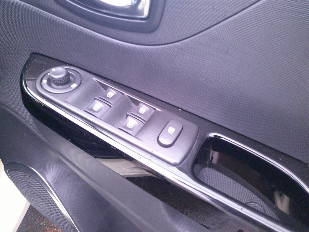 Used Renault Captur 2015 for sale - 77153208: Photo 9