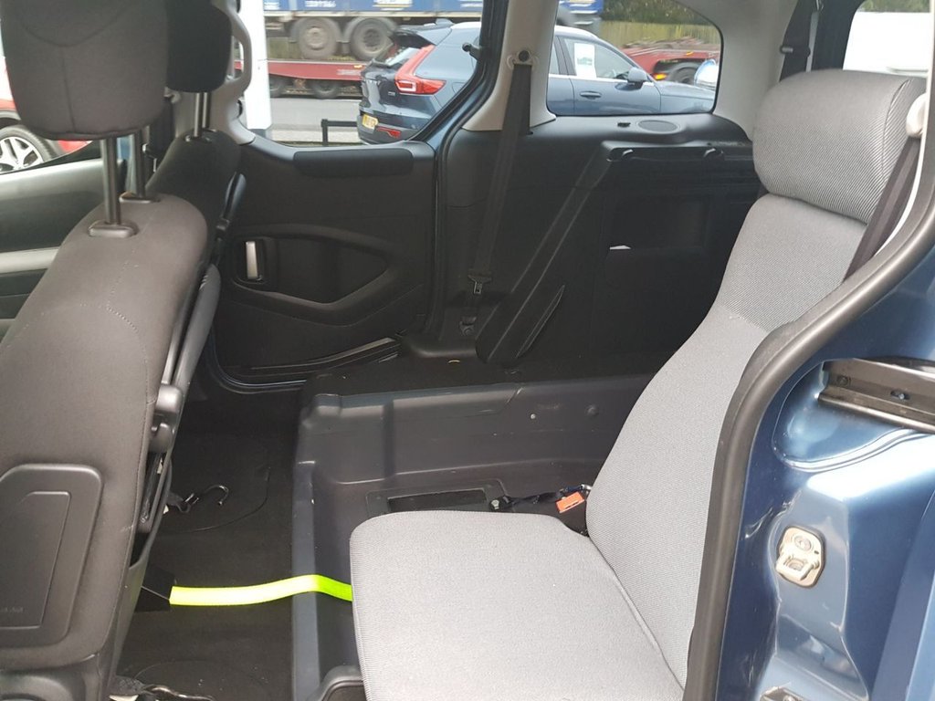 Used Peugeot Partner Tepee 2015 for sale - 76647212: Photo 10