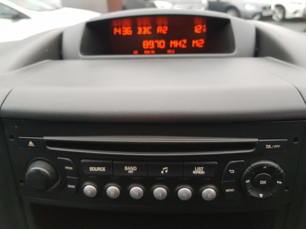 Used Peugeot Partner Tepee 2015 for sale - 76647212: Photo 20