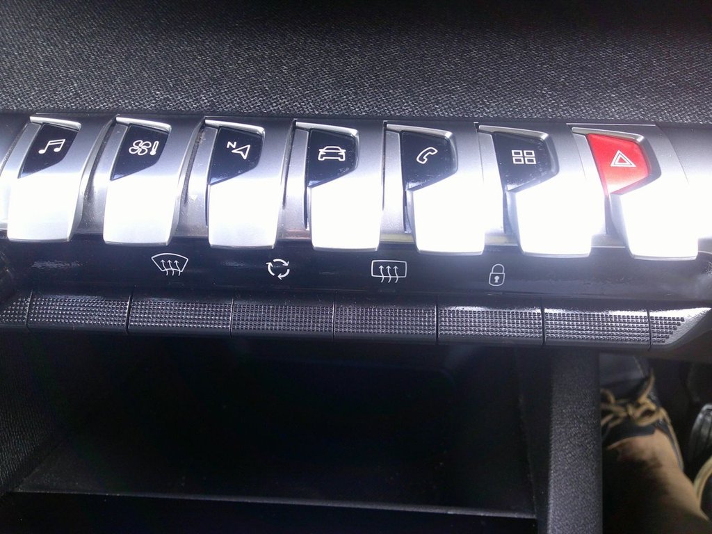 Used Peugeot 3008 2019 for sale - 76647186: Photo 16