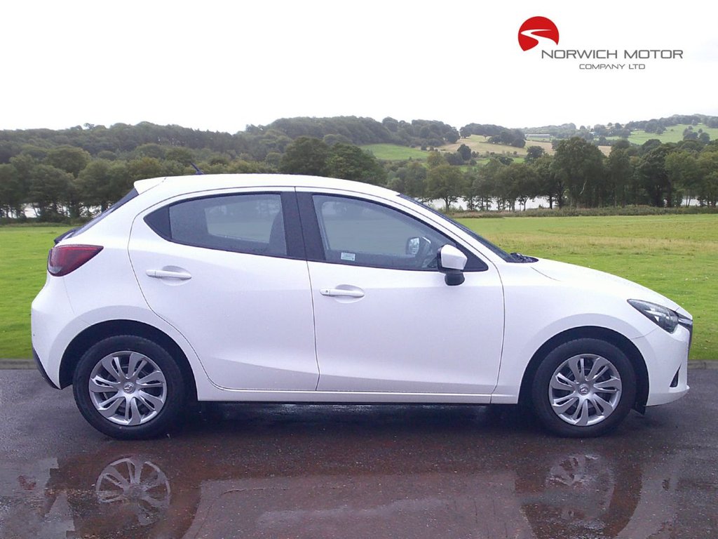 Used Mazda Mazda2 2017 for sale - 77263087: Photo 3