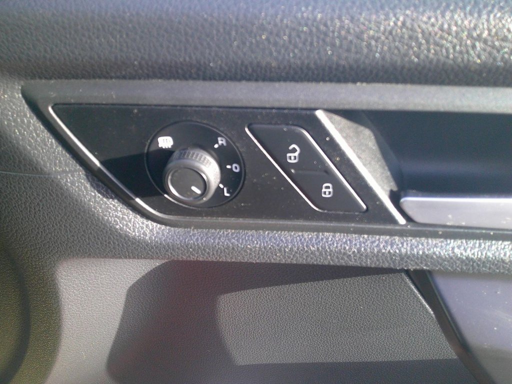 Used Volkswagen Caddy Maxi Life 2019 for sale - 77236381: Photo 11