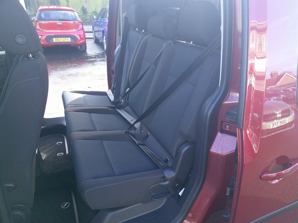 Used Volkswagen Caddy Maxi Life 2019 for sale - 77236381: Photo 8