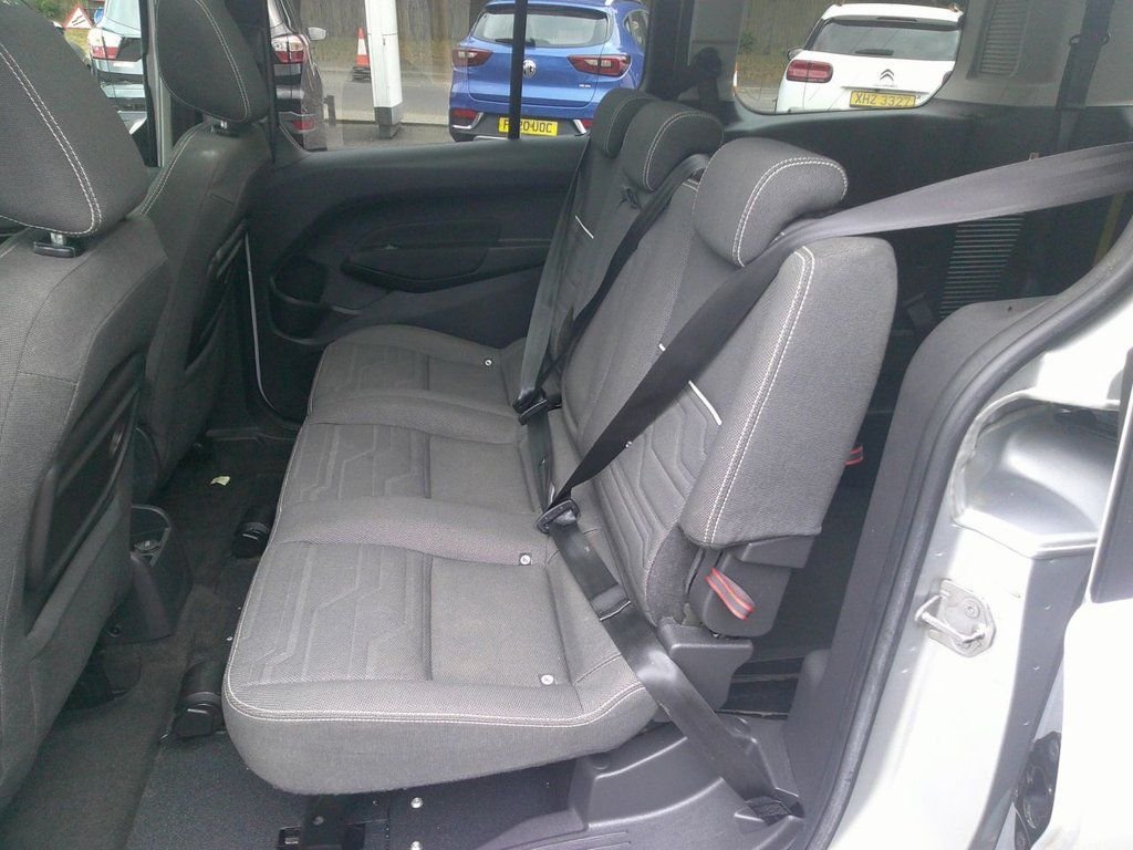 Used Ford Grand Tourneo Connect 2018 for sale - 76647192: Photo 25