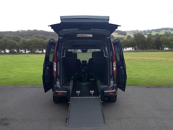 Used Ford Grand Tourneo Connect 2019 for sale - 76647188: Photo