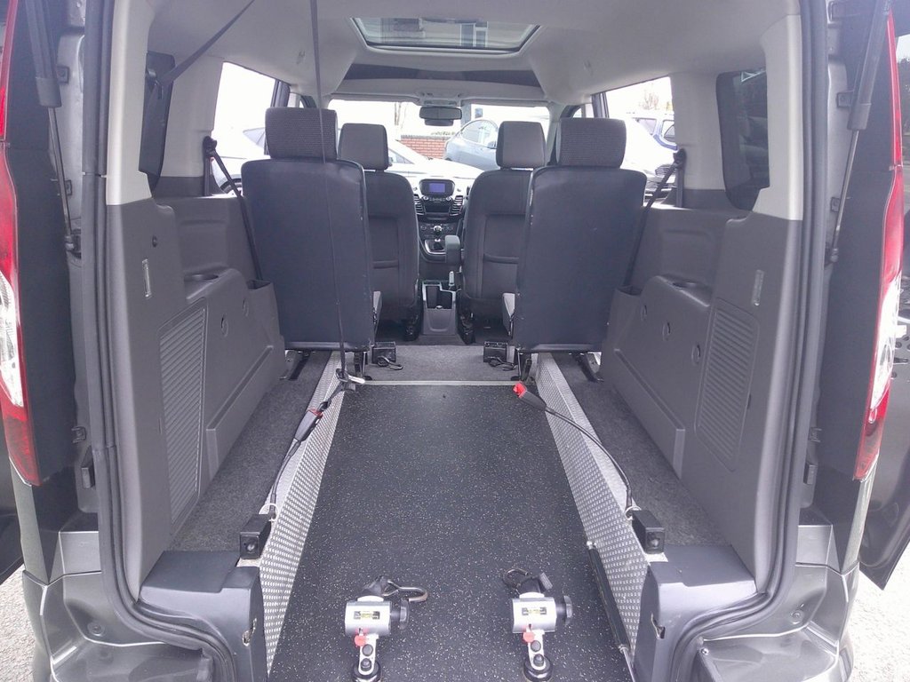 Used Ford Grand Tourneo Connect 2019 for sale - 76647188: Photo 8