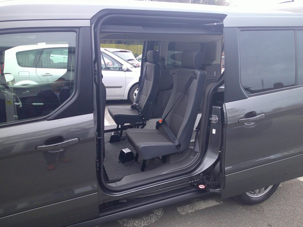 Used Ford Grand Tourneo Connect 2019 for sale - 76647188: Photo 9