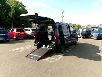 Used Peugeot Rifter 2023 for sale - 79289112: Photo