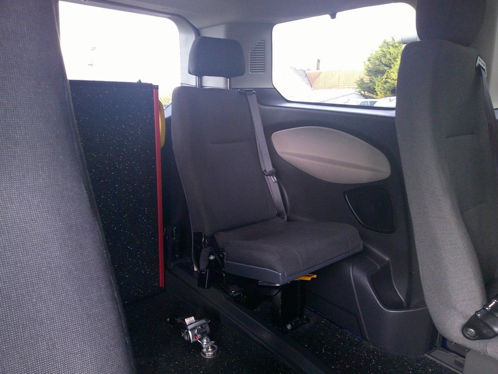 Used Ford Tourneo Custom 2018 for sale - 77200568: Photo 11