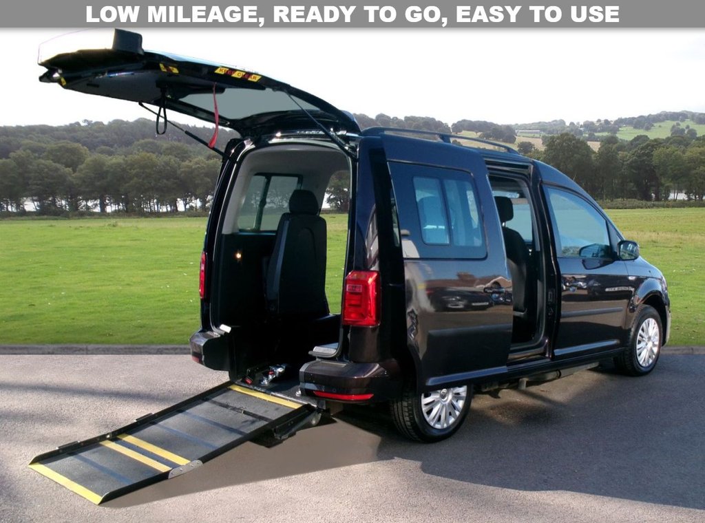 Used Volkswagen Caddy Life 2017 for sale - 78153786: Photo 2