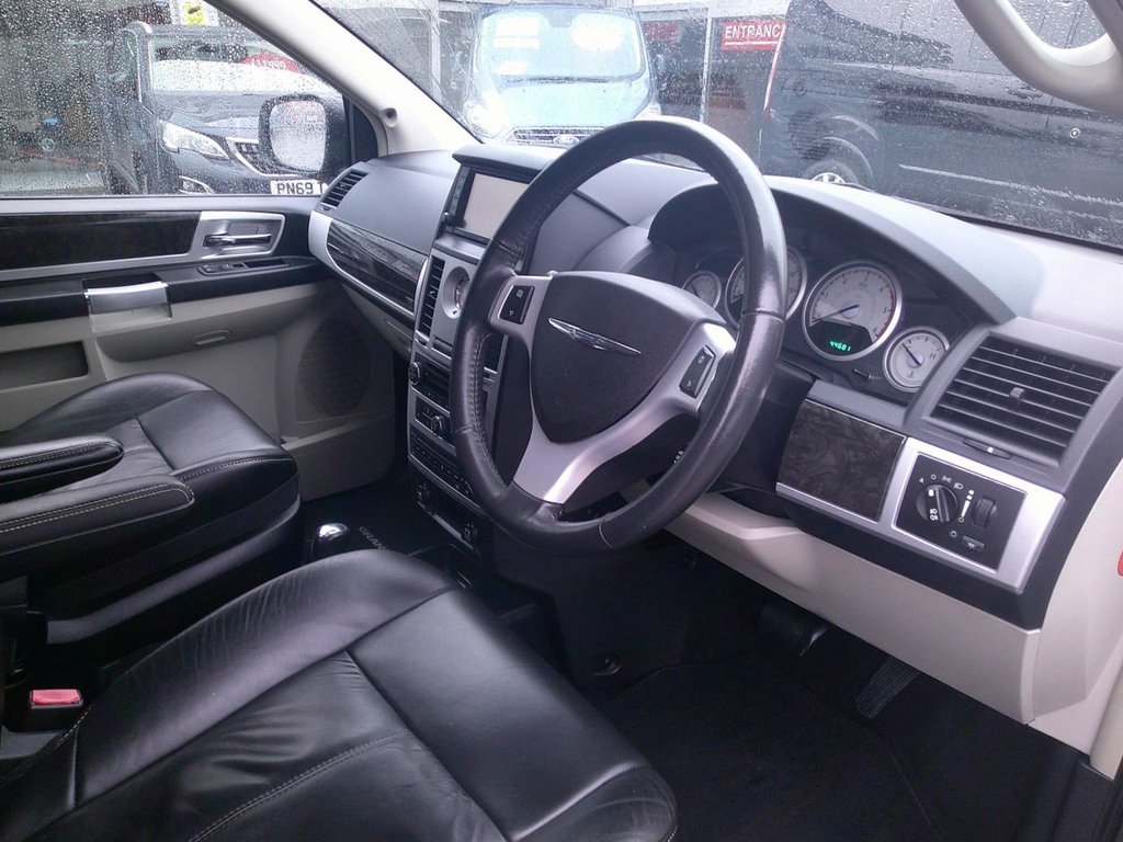 Used Chrysler Grand Voyager 2013 for sale - 77463708: Photo 6