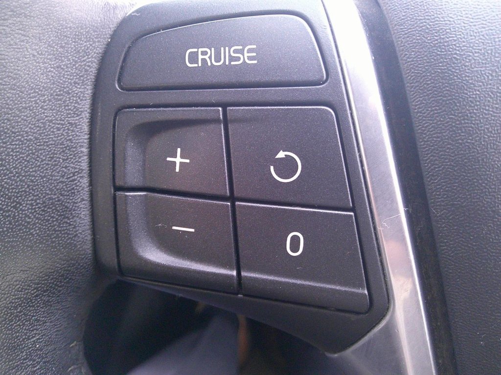 Used Volvo XC60 2015 for sale - 77200552: Photo 10