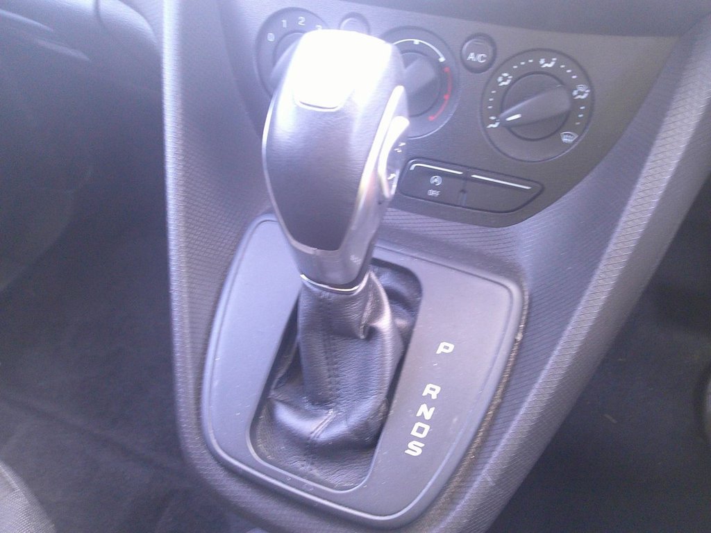 Used Ford Grand Tourneo Connect 2018 for sale - 76647201: Photo 15