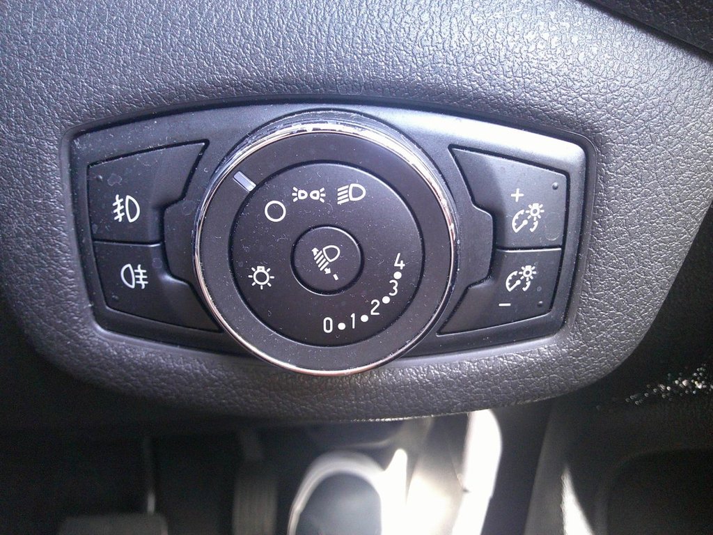 Used Ford Grand Tourneo Connect 2018 for sale - 76647201: Photo 19