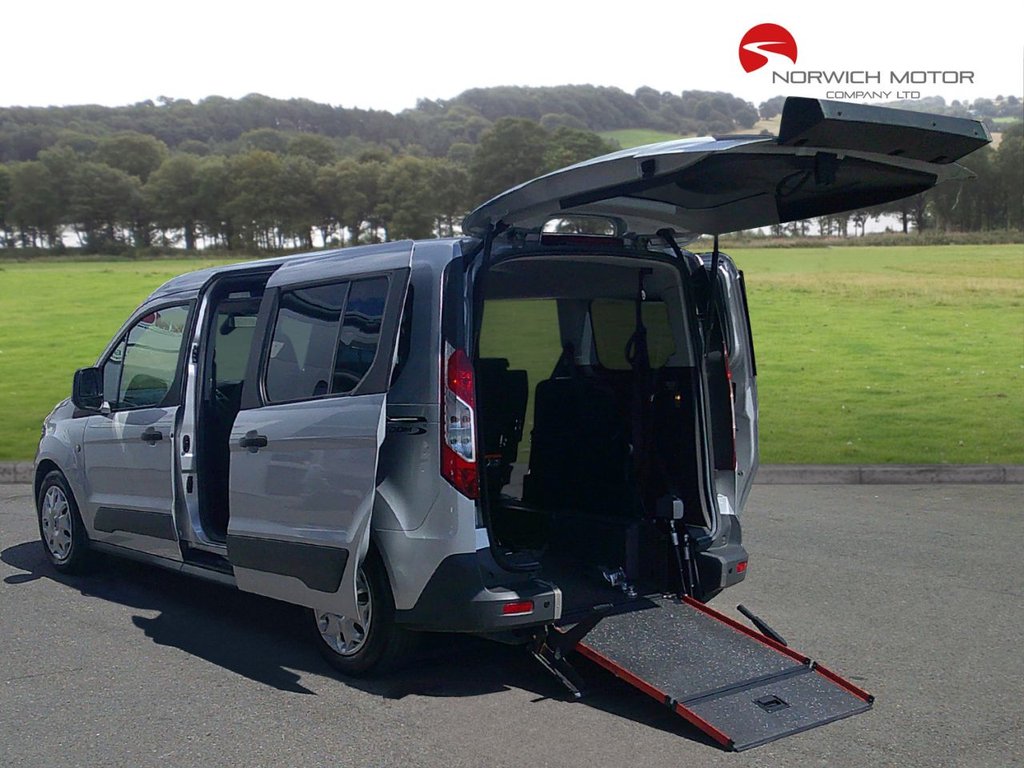 Used Ford Grand Tourneo Connect 2018 for sale - 76647201: Photo 3