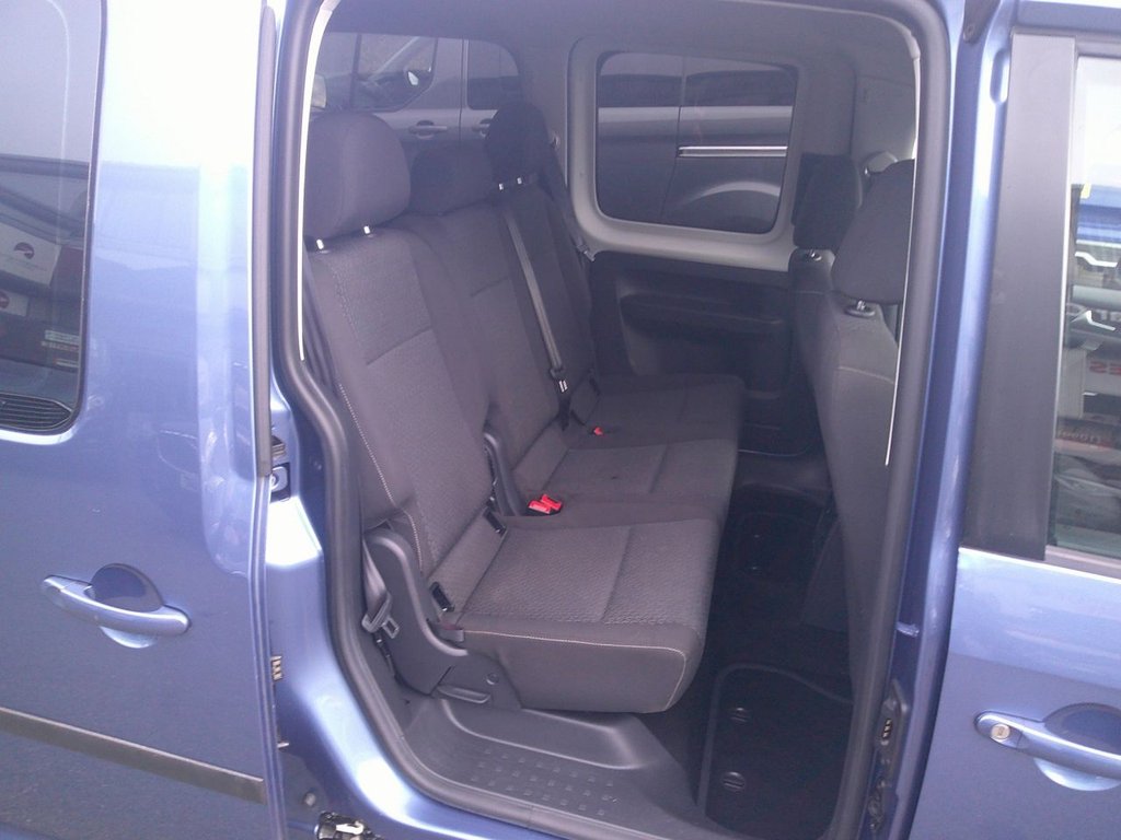 Used Volkswagen Caddy Maxi Life 2018 for sale - 76647229: Photo 11