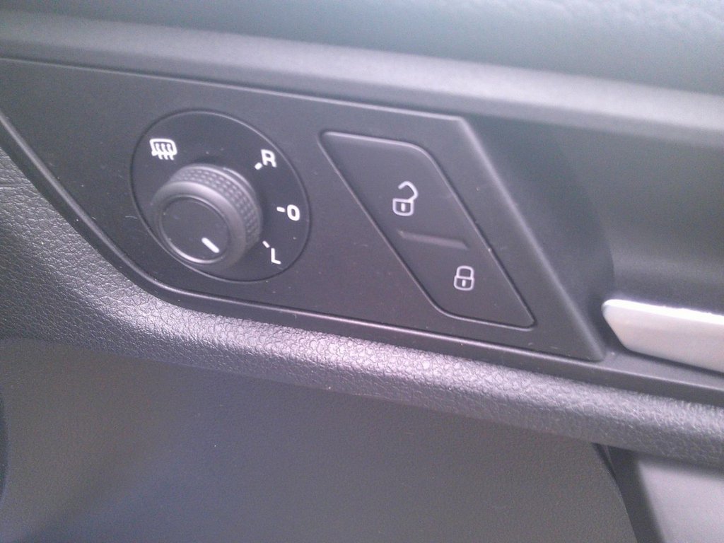 Used Volkswagen Caddy Maxi Life 2018 for sale - 76647229: Photo 14