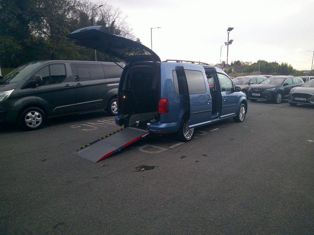 Used Volkswagen Caddy Maxi Life 2018 for sale - 76647229: Photo 24