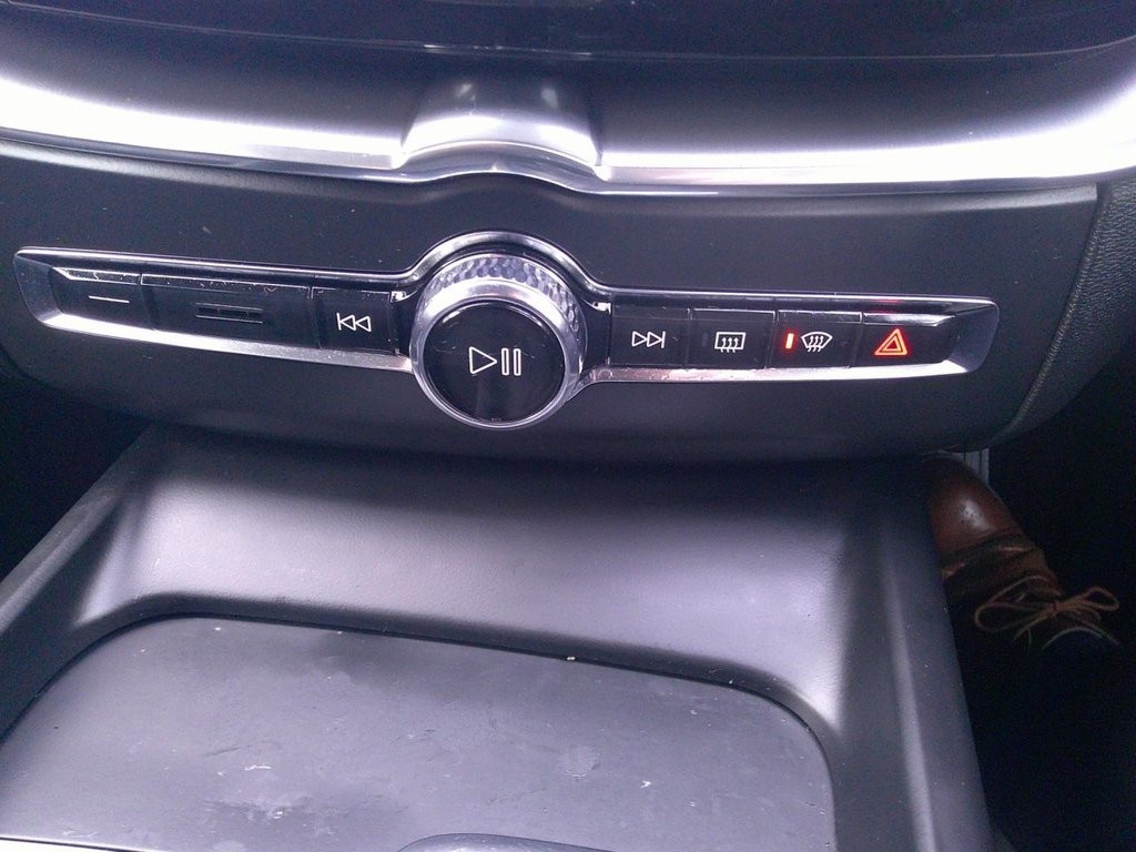 Used Volvo XC60 2019 for sale - 76647211: Photo 18