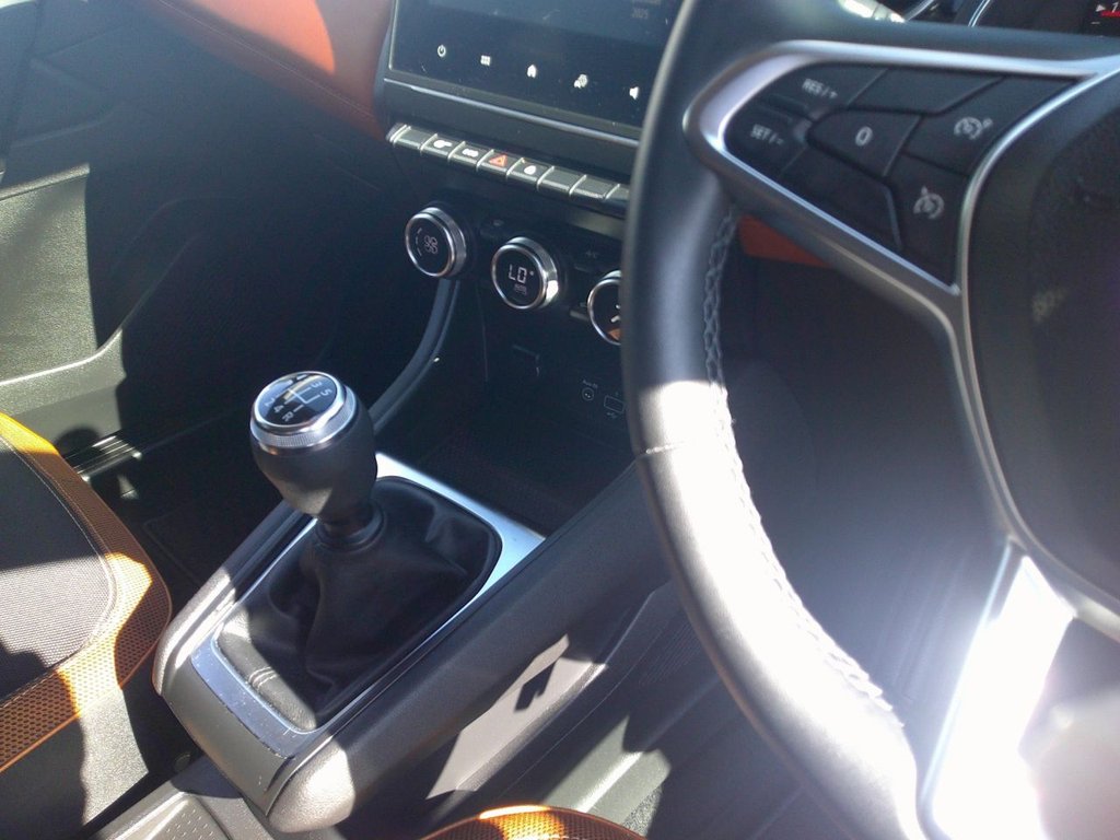 Used Renault Captur 2020 for sale - 76647196: Photo 15