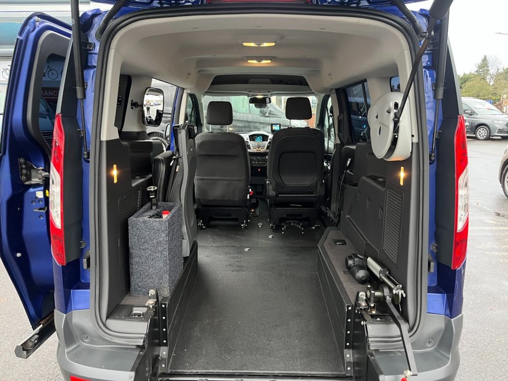 Used Ford Grand Tourneo Connect 2019 for sale - 76784030: Photo 13