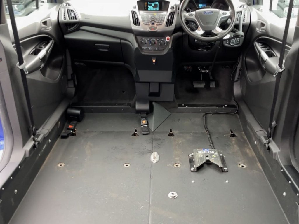 Used Ford Grand Tourneo Connect 2019 for sale - 76784030: Photo 18