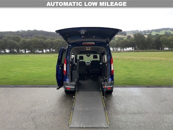 Used Ford Grand Tourneo Connect 2019 for sale - 76784030: Photo