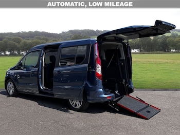 Used Ford Grand Tourneo Connect 2020 for sale - 79032382: Photo