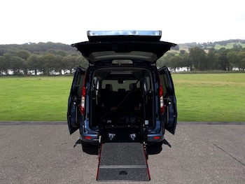 Used Ford Grand Tourneo Connect 2020 for sale - 79032382: Photo